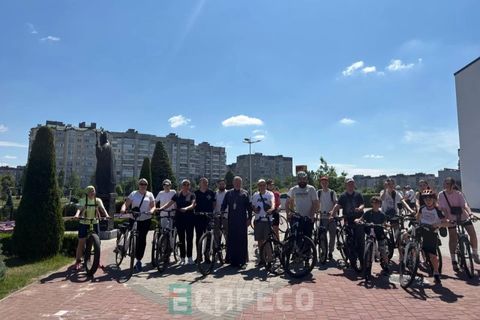 У Львові пройшла велопроща до 25-річчя візиту папи Івана Павла ІІ