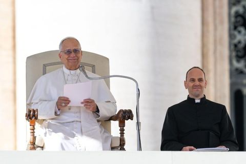 Папа Лев XIV про можливості гідної праці: Праця повинна бути джерелом надії та життя