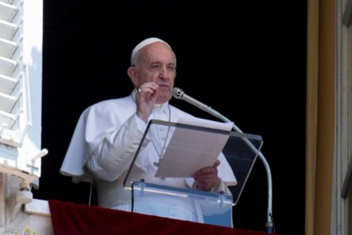 Папа Франциск з тривогою слідкує за подіями на теренах східної України