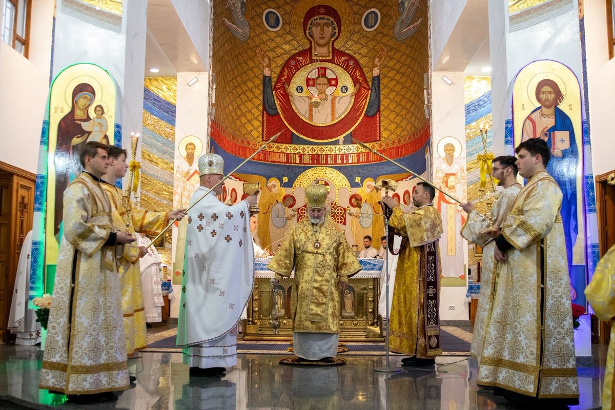 Митрополит Ігор Возьняк закликав вірних просити про заступництво Івана Павла ІІ над Україною