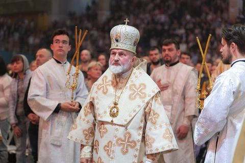 «Ми не шукаємо чудес, а глибшої віри», — митрополит Ігор Возьняк до учасників Великої молитви «Зустріч зі святим»