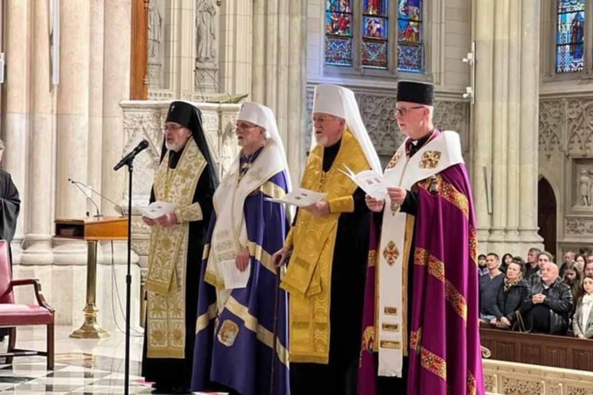 У соборі Святого Патріка в Нью-Йорку відбулася екуменічна молитва за мир в Україні