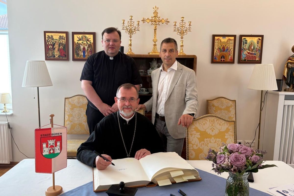 Єпископа УГКЦ внесено до Золотої книги міста Бюрен у Німеччині