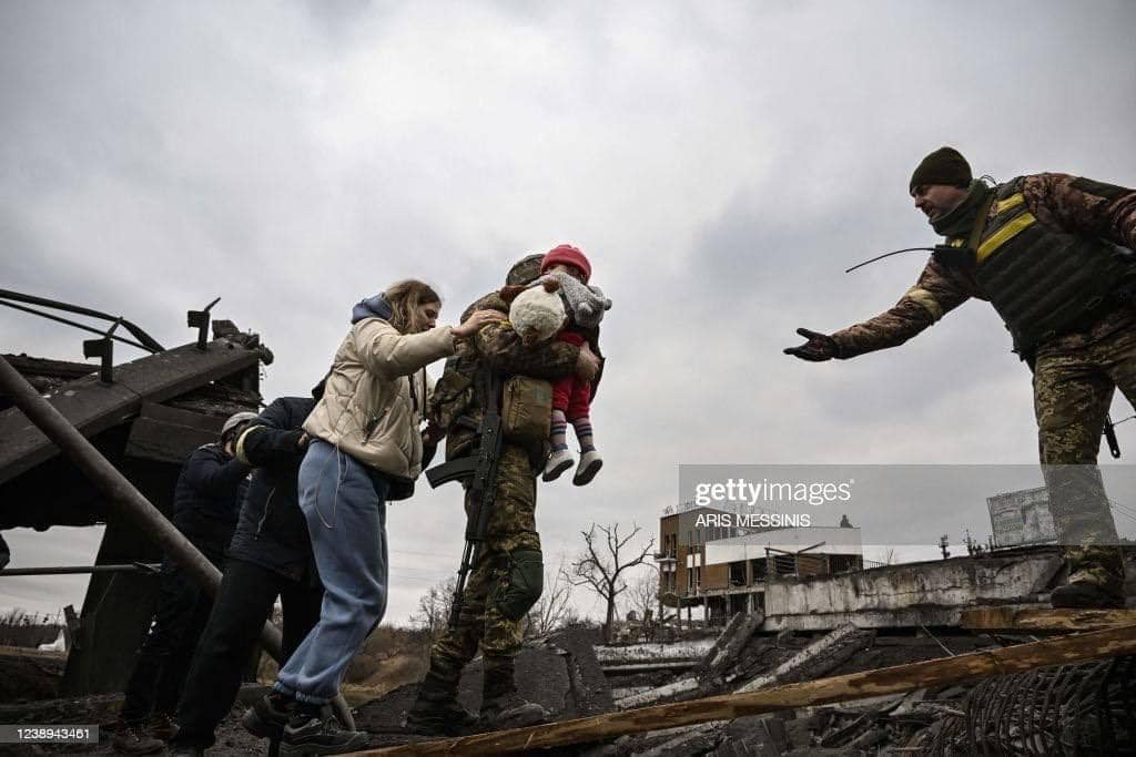 Евакуація мирного населення з міста Ірпінь (Київська область)