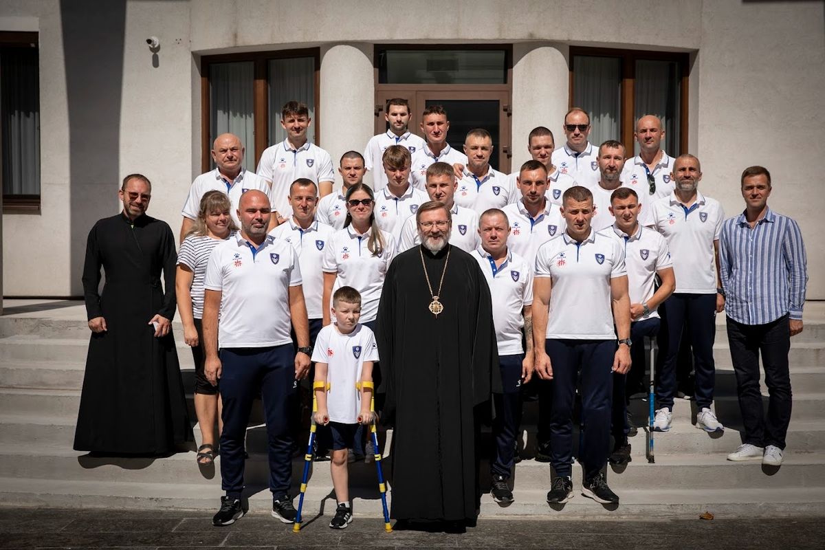 Блаженніший Святослав зустрівся з гравцями ампфутбольного клубу «Покрова»