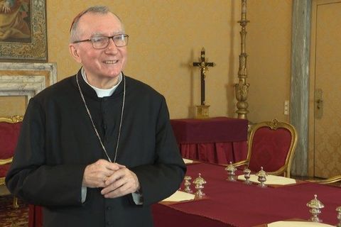 Кардинал Паролін: Папа закликає бути свідками Церкви, зверненої до світу