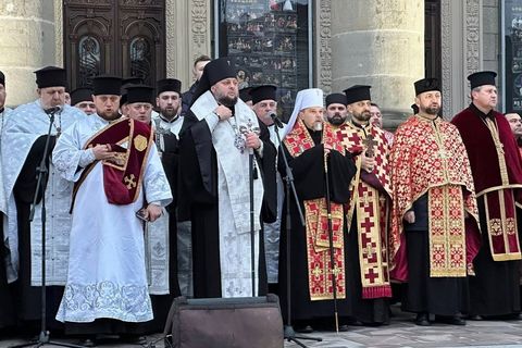 У Тернополі вшанували пам’ять жертв Голодомору та невинно вбитих під час останніх ракетних ударів