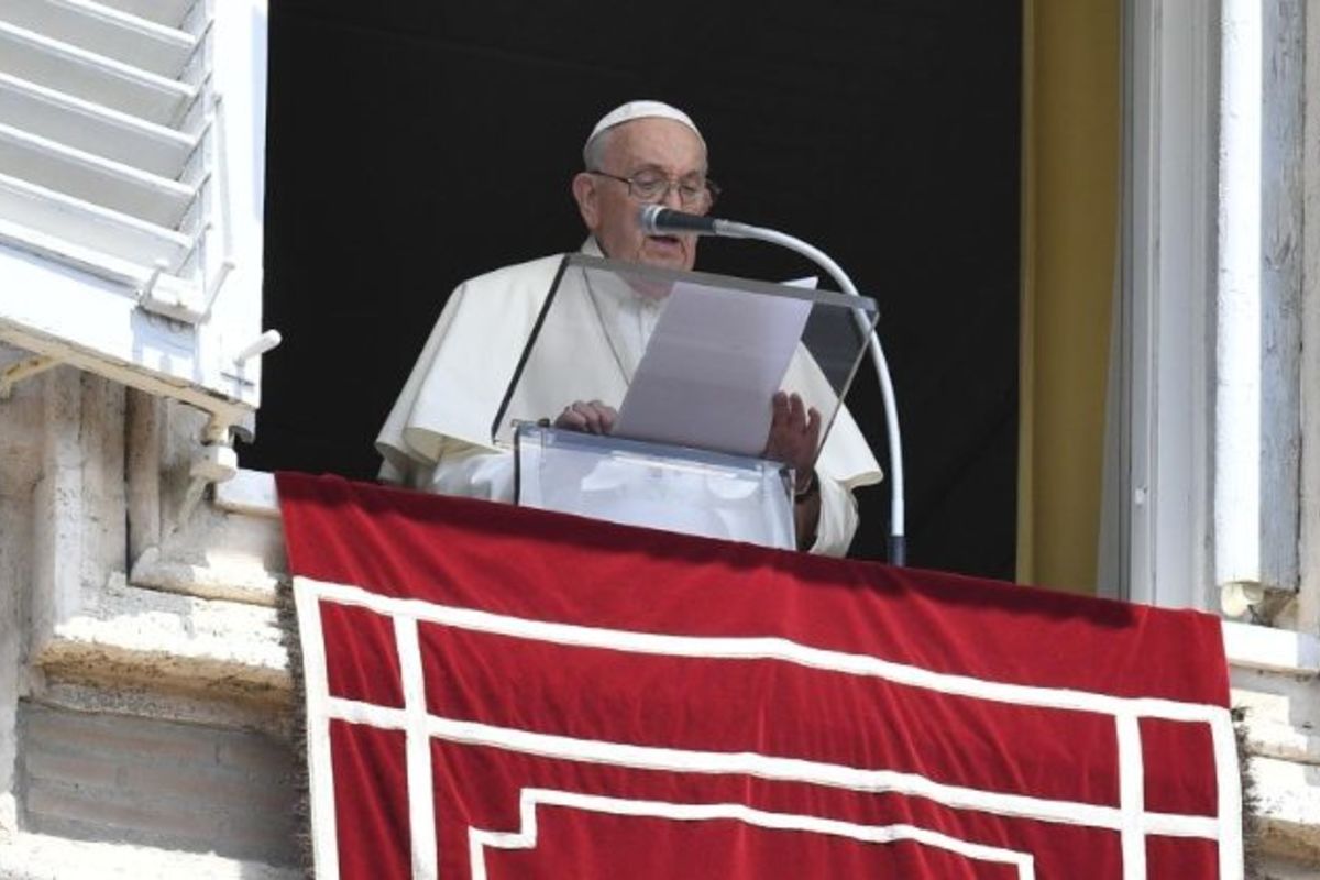 Папа Франциск: нищити зерно, Божий дар, — це тяжка образа проти Всевишнього