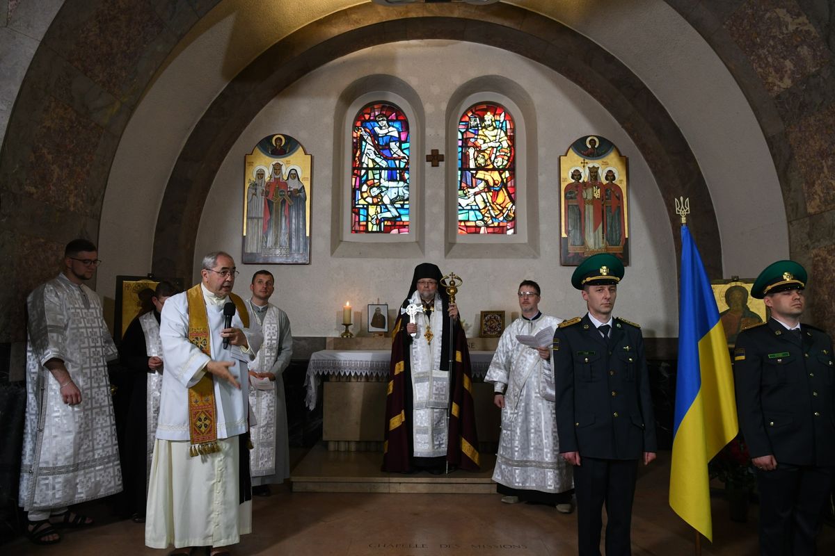 У базиліці Святої Терези у Лізьє оновлено каплицю України