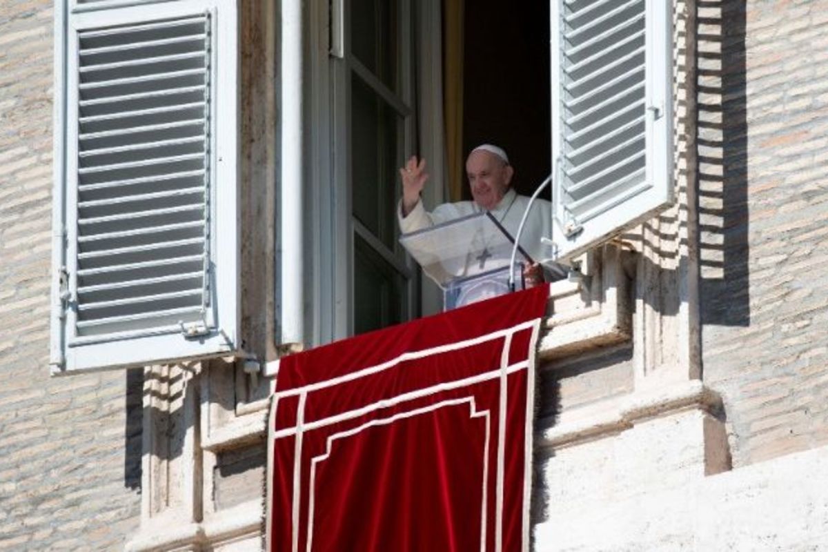 Папа Франциск: Справжня слава здобувається не вивищенням понад інших, а служінням