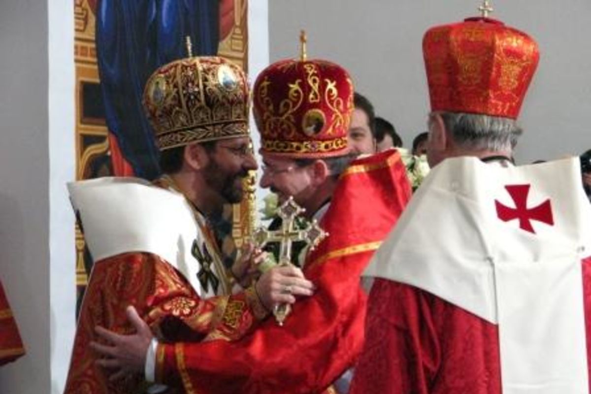 Владика Богдан Дзюрах привітав Блаженнішого Святослава із десятиріччям його хіротонії