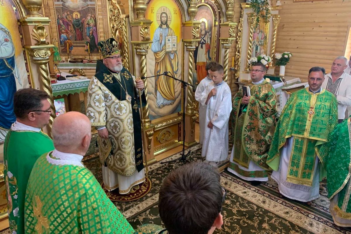 У Станкові на Стрийщині молитовно відсвяткували 175-ліття храму Пресвятої Трійці