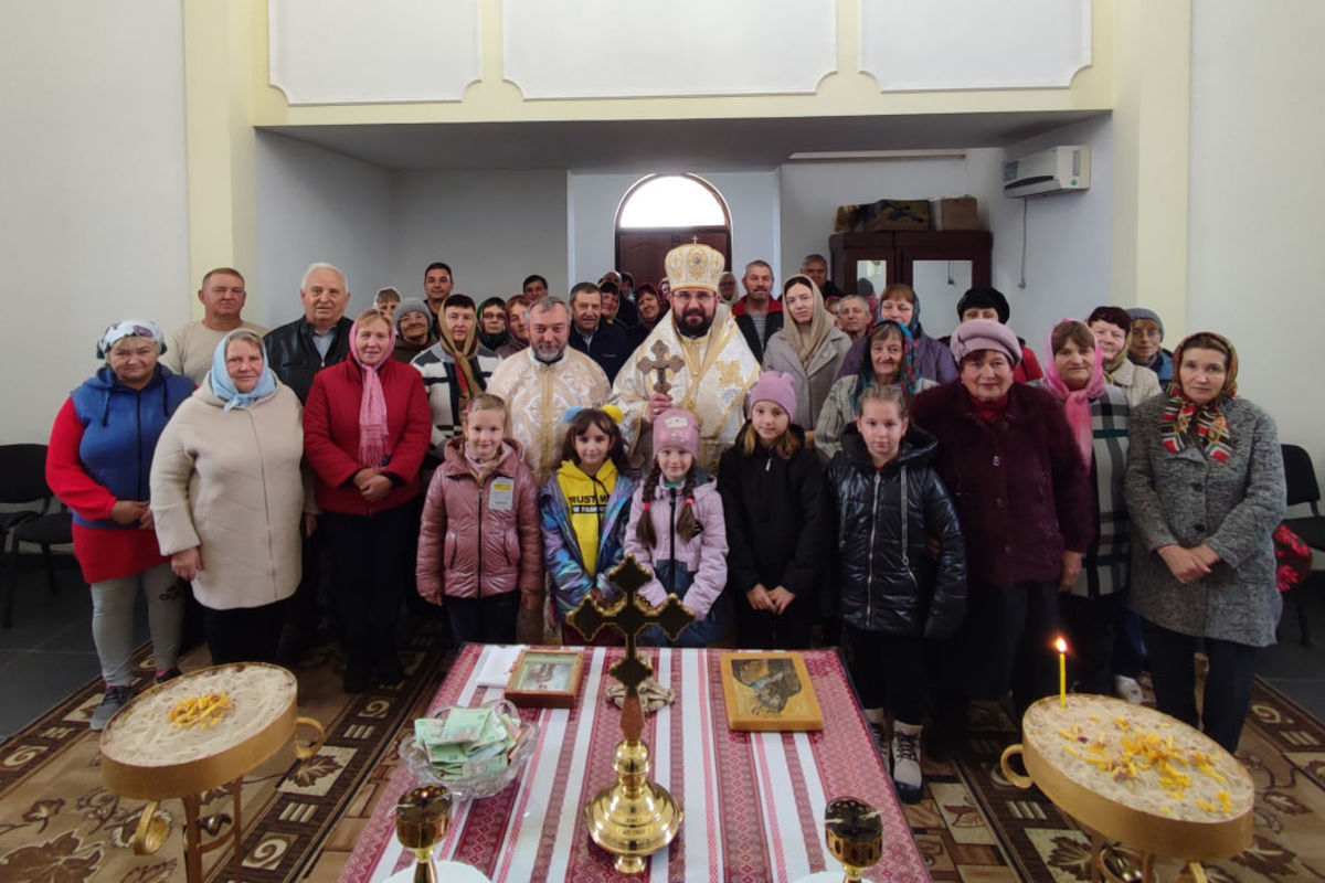 Владика Максим Рябуха вчергове відвідав парафії на Дніпропетровщині та Донеччині