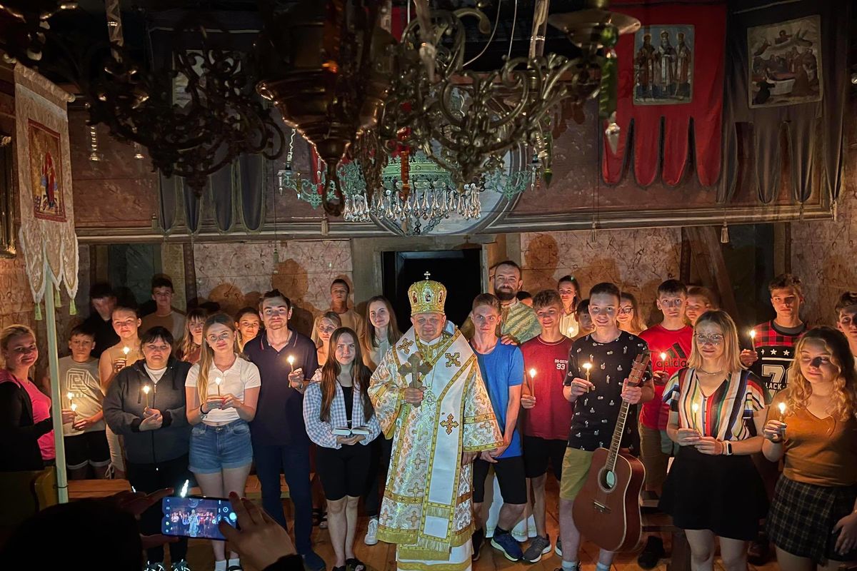 Владика Аркадій Трохановський благословив учасників молодіжного літнього табору «Сарепта»