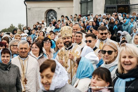 Сотні паломниць зібралися у Гошеві на прощу спільнот «Матері в молитві»