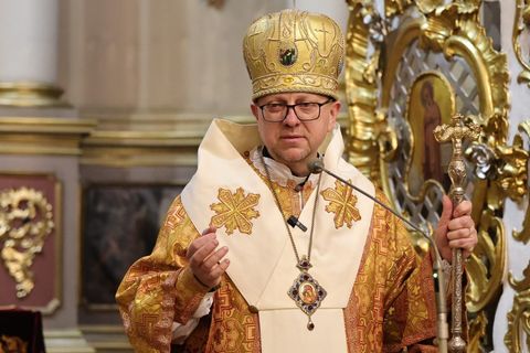 «Ми маємо право всього не розуміти, але не можемо бути байдужими», — єпископ Володимир Груца у 5-ту неділю Великого посту