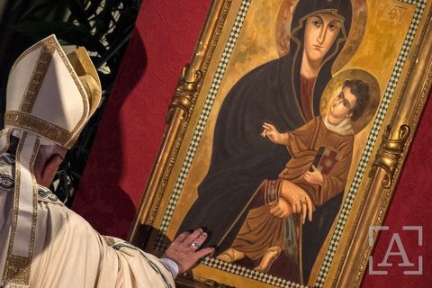 «Мати віруючих, Посередниця, Співвідкупителька?» Дикастерія віровчення опублікувала доктринальну заувагу про Марійські титули