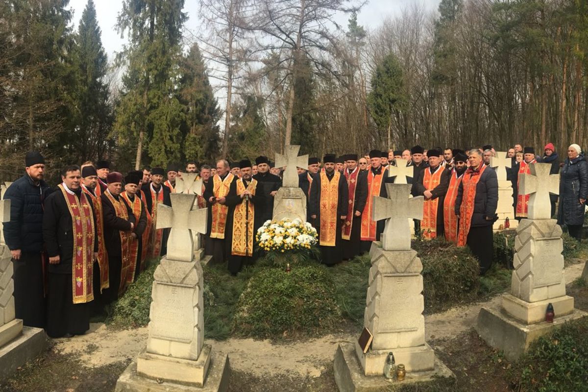 Духовенство та миряни Самбірсько-Дрогобицької єпархії вшанували пам’ять свого першого архиєрея — Юліана Вороновського