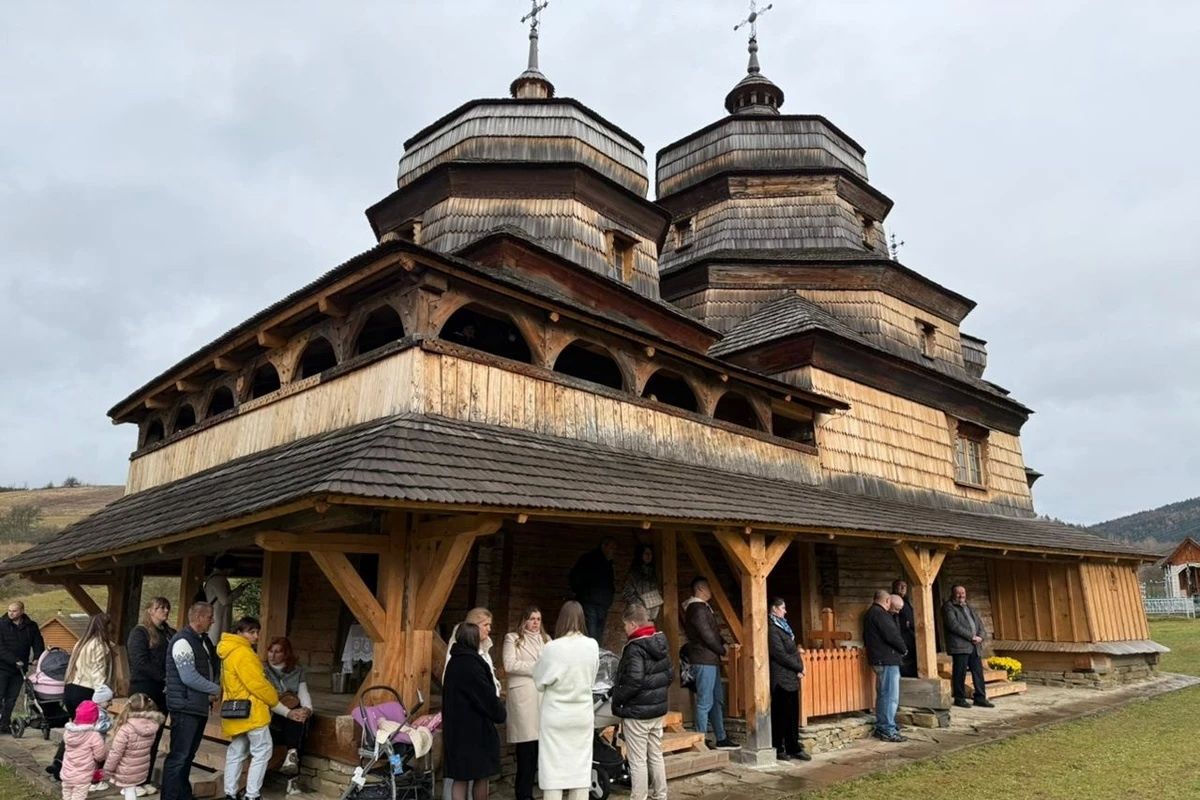 На Самбірщині освятили відреставровану пам’ятку архітектури національного значення — церкву Архистратига Михаїла