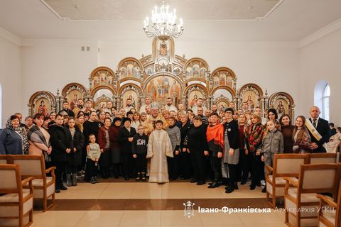 Митрополит Володимир Війтишин розділив Різдвяну просфору з родинами загиблих Героїв