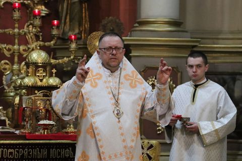 Неділя Самарянки: єпископ Володимир Груца розповів про джерело зустрічі з живим Богом