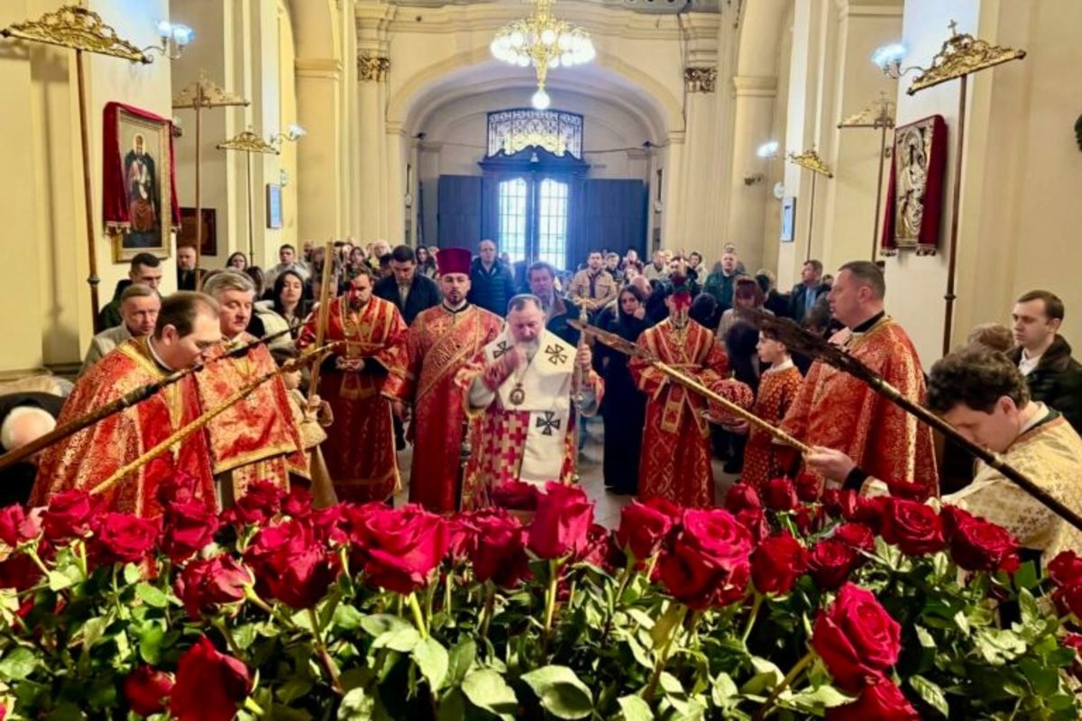 Митрополит Ігор Возьняк: «Прославляймо хрест Христовий не лише устами, але й глибоко від серця»