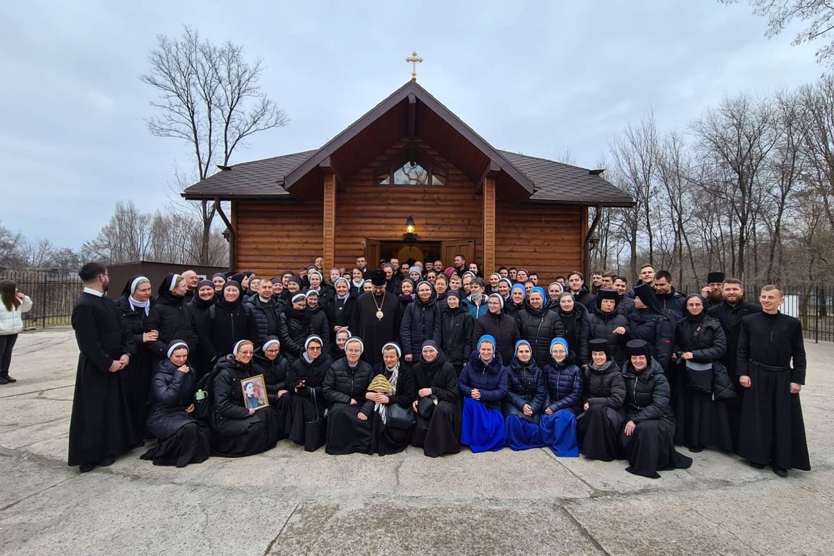 «Нехай Ваша молитва буде оборонним щитом»: у Запоріжжі розпочалася всецерковна проща монашества УГКЦ