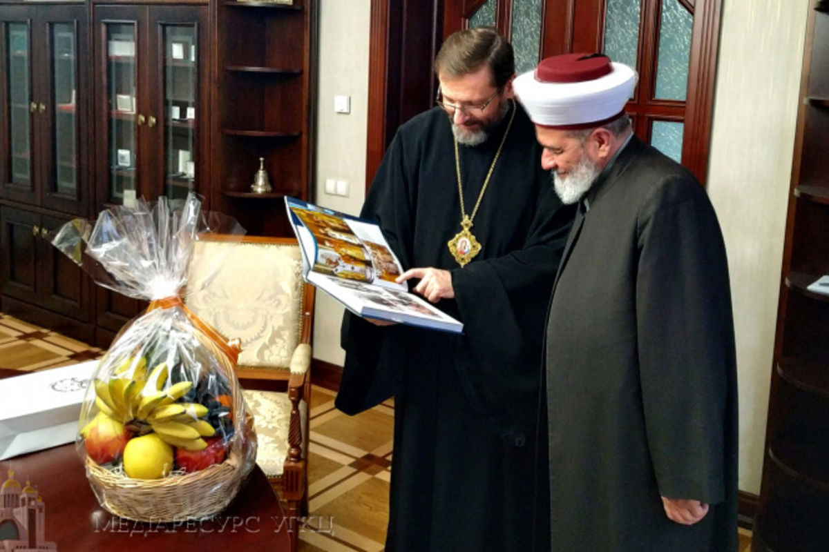 Блаженніший Святослав зустрівся з представниками Духовного управління мусульман України