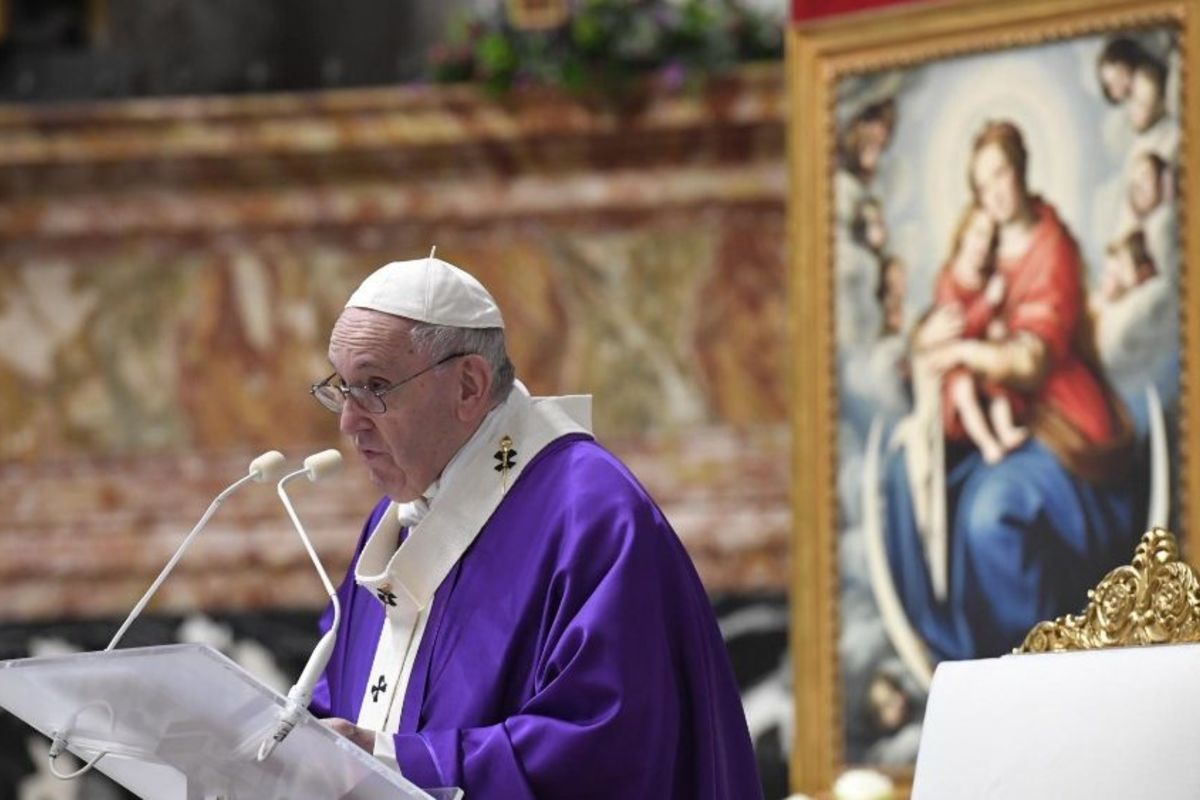 Папа Франциск: Помилка життя — загубитися в тисячах речей і не помічати Бога