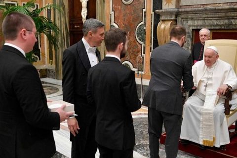 Папа вихованцям семінарії: ваше покликання — це дар, призначений для служіння