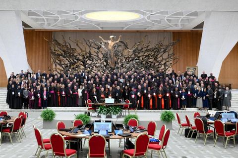 Папа учасникам зустрічі про «Amoris laetitia»: далі звіщаймо Євангеліє з сімʼями