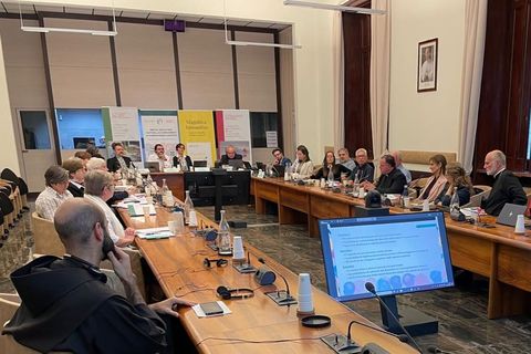 «Зцілююча присутність»: митрополит Борис Ґудзяк у Ватикані долучився до міжнародного діалогу про ментальне здоров’я