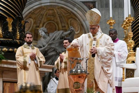 Папа: Бог посилає нас нести аромат Христа туди, де панує запах смерті