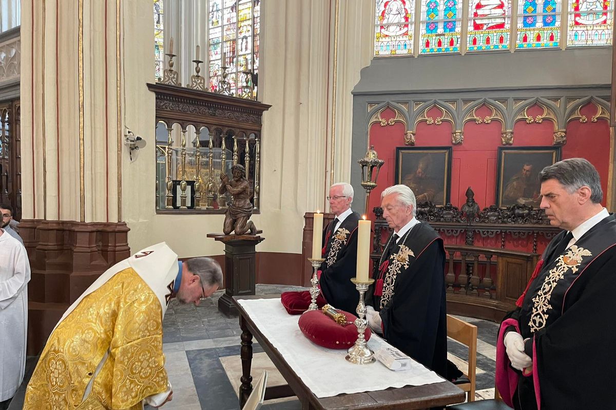 Владика Гліб Лончина здійснив візит до Бельгії та взяв участь у процесії з реліквією Святої Крови у Брюгге