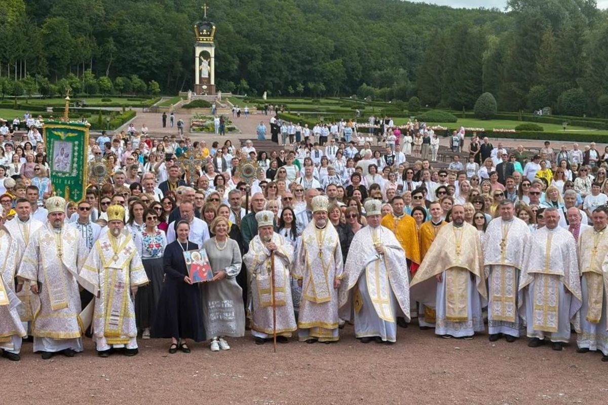 Медичні працівники здійснили ХІІІ Всеукраїнську прощу до Зарваниці