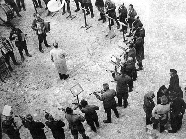“Оркестр смерті”, Янівський концтабір, 1942 рік