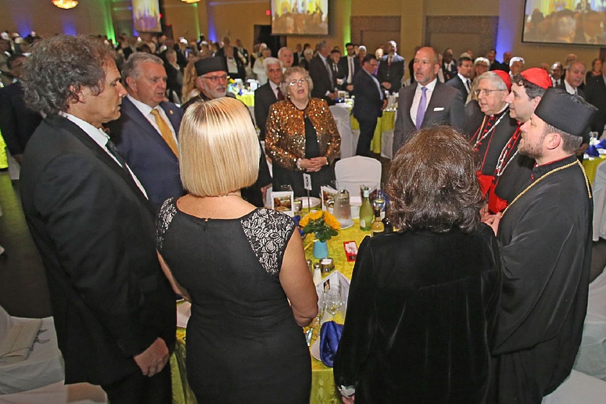 Єпископ Микола Бичок під час благодійного вечора у Торонто: «У сім’ї народжується надія, формується віра, виховується любов»