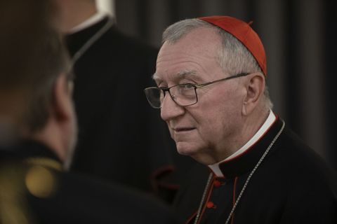 «УГКЦ є цінним скарбом для всієї Католицької Церкви», — кардинал Паролін з нагоди погашення ватиканської марки