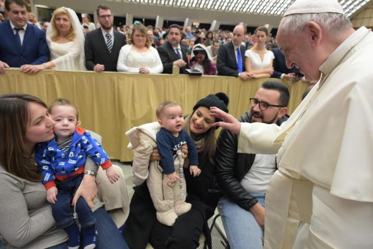 Папа Франциск: Бути вільними від речей, щоби вміти любити