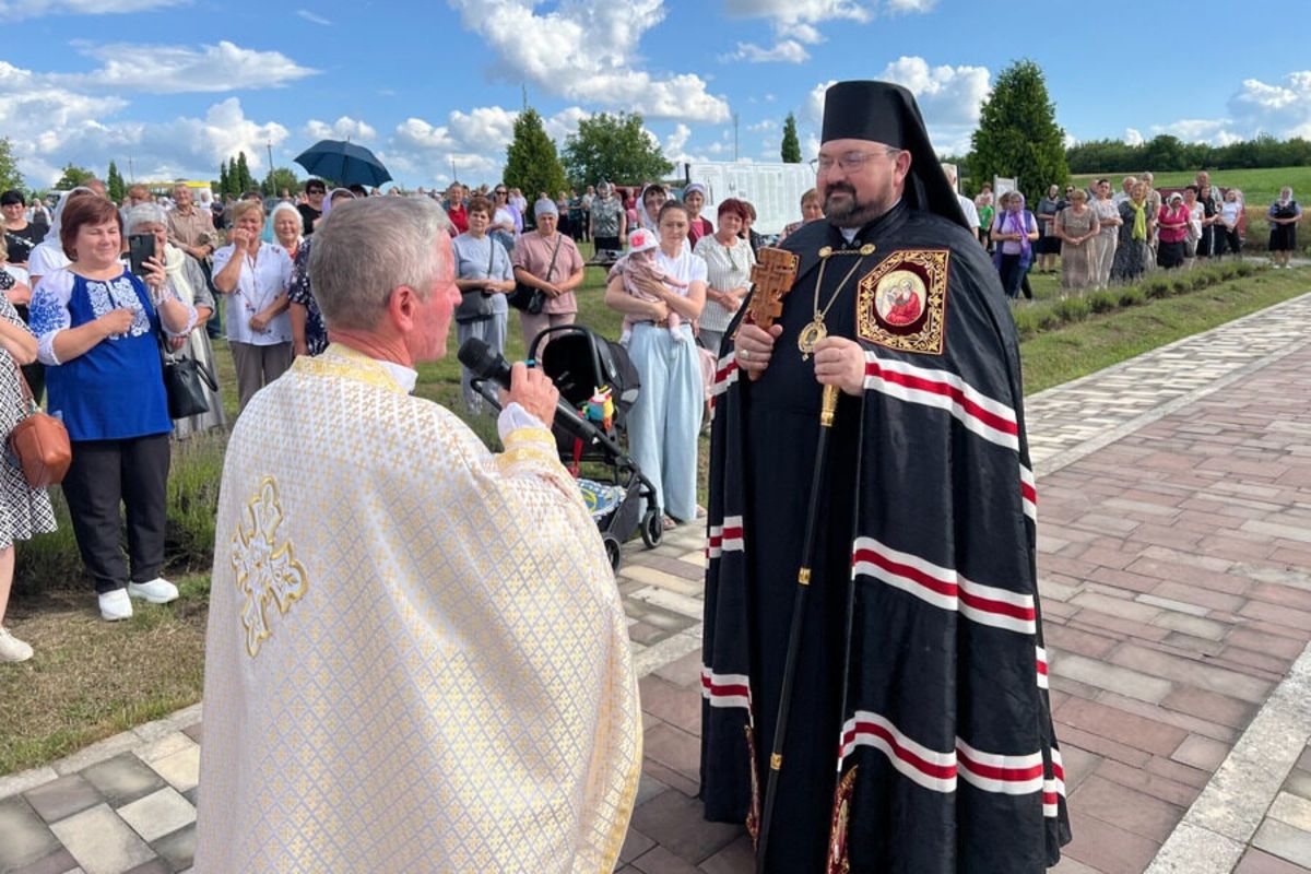Єпископ Петро Голіней очолив регіональну прощу до Семаківців на честь блаженного священномученика Миколая Чарнецького