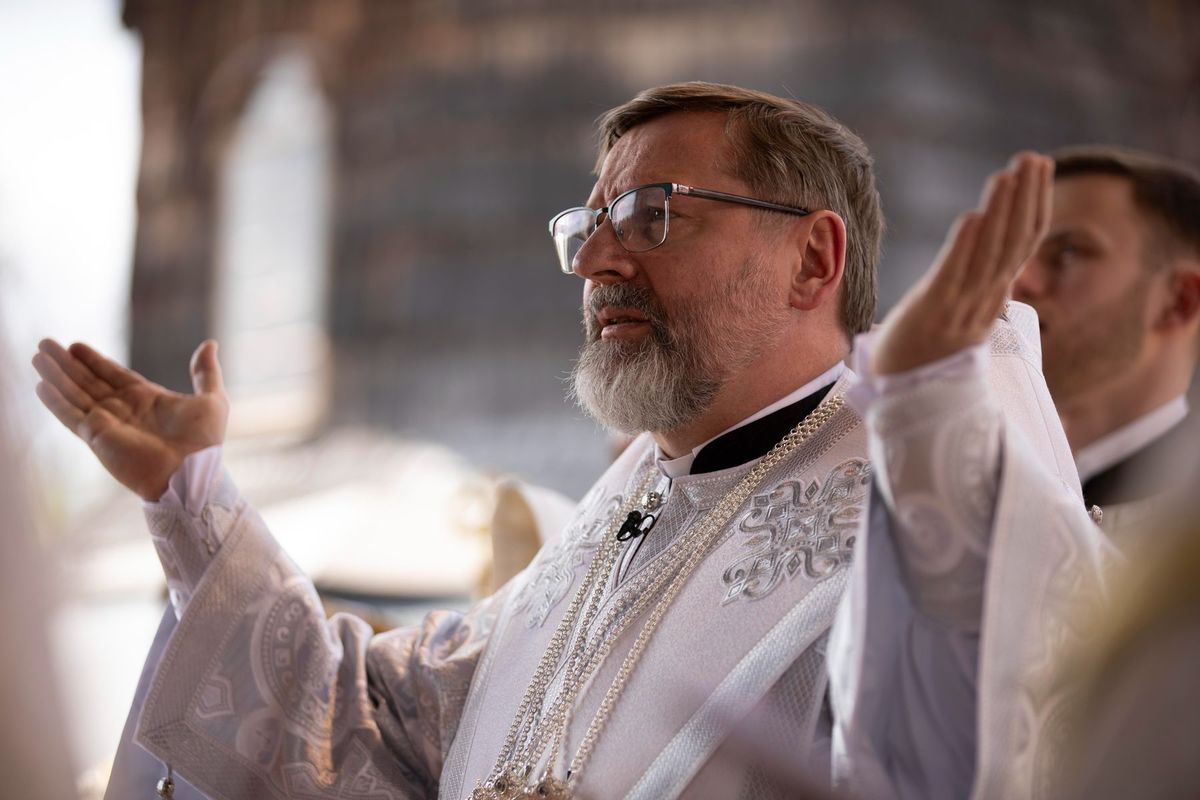 Блаженніший Святослав в дорозі до Рима: «Прошу молитися за упокій Папи Франциска і майбутнє Вселенської Церкви»