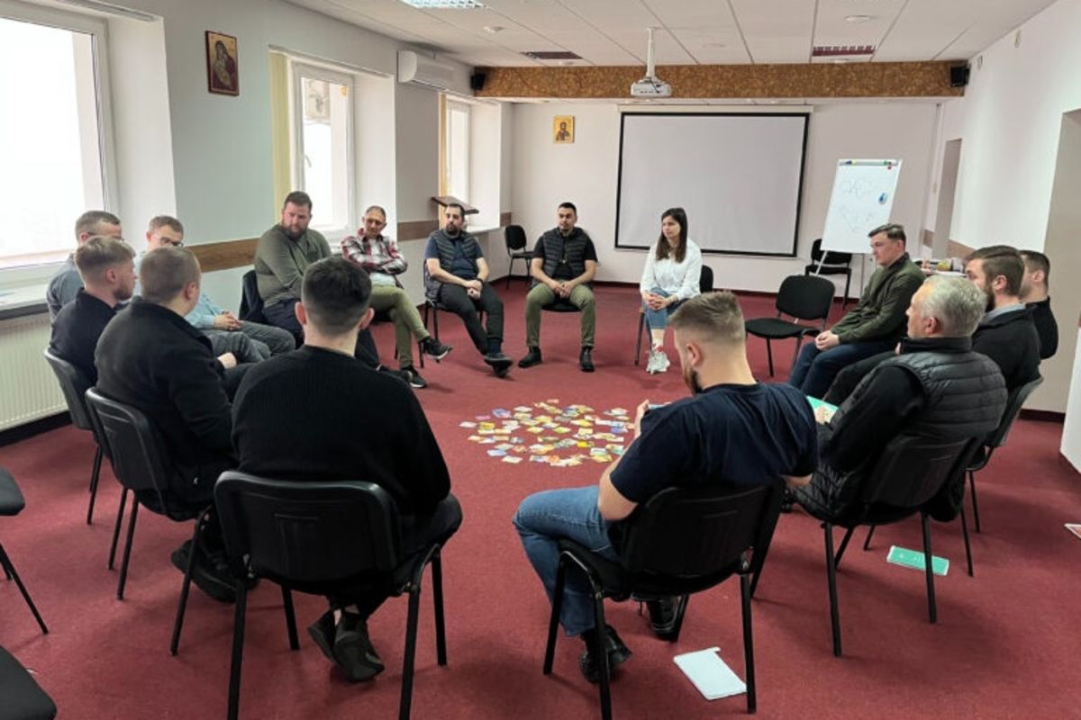 Священники навчаються зцілювати душевні рани: у Львові стартував унікальний курс духовного розвитку