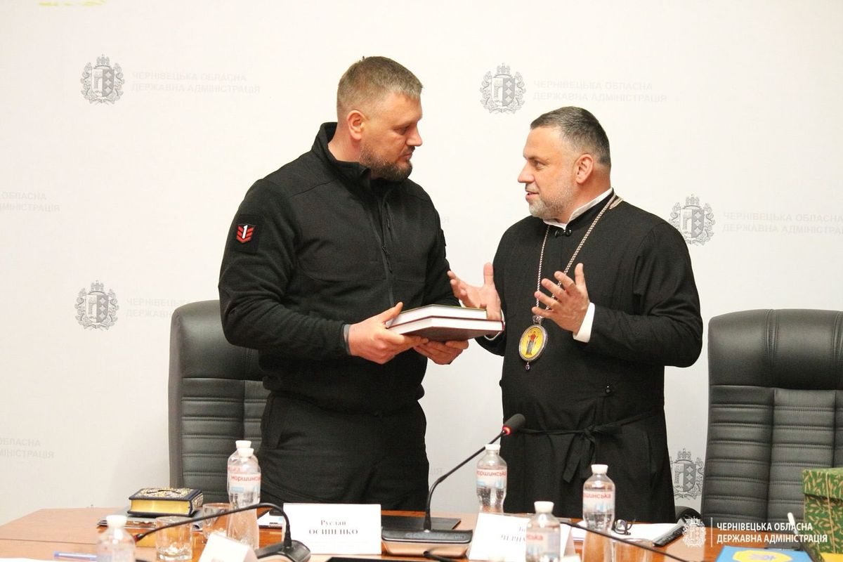 Владика Йосафат Мощич взяв участь у засіданні Ради Церков Чернівецької області