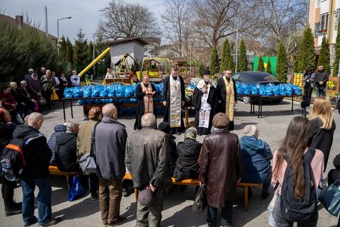 600 великодніх кошиків для потребуючих приготував «Карітас Тернопіль» напередодні свята