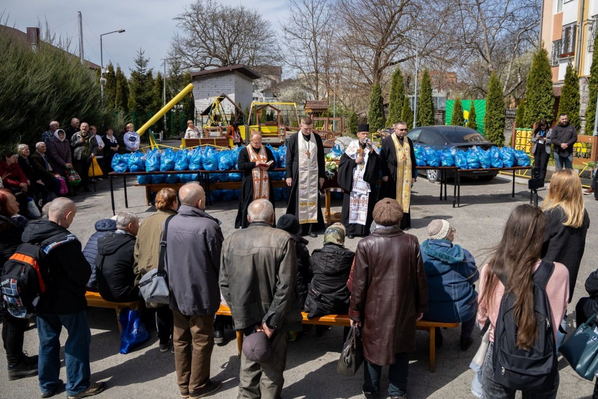 600 великодніх кошиків для потребуючих приготував «Карітас Тернопіль» напередодні свята