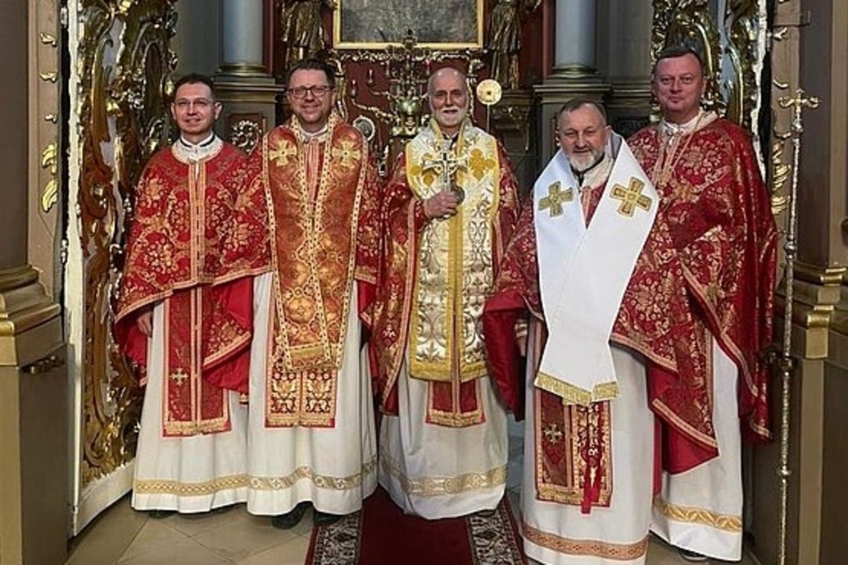 Молитва, надія і вдячність: митрополит Борис Ґудзяк відвідав собор Святого Юра у Львові