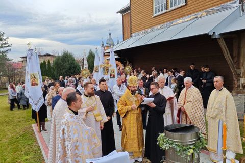 У Брошневі парафіяльна спільнота відзначила 115-літній ювілей храму Св. влкмцц. Параскевії 