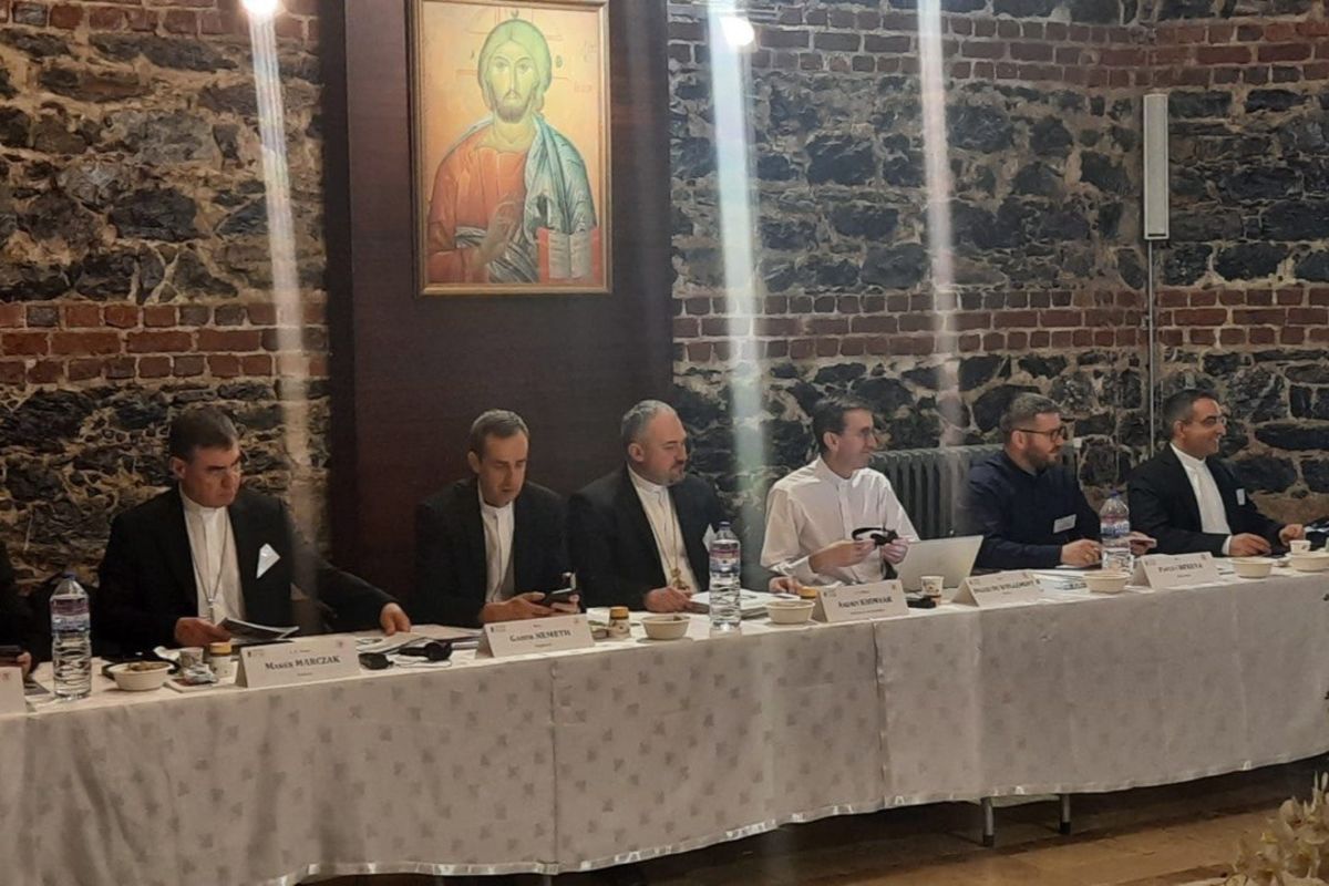 Синодальний шлях та реформи структур єпископських конференцій Європи: другий день зустрічі генеральних секретарів
