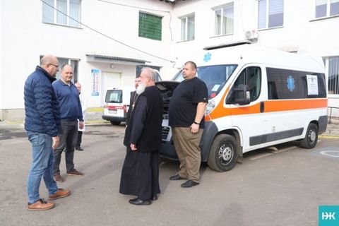 Любешівська лікарня отримала швидку та ліки від італійських благодійників