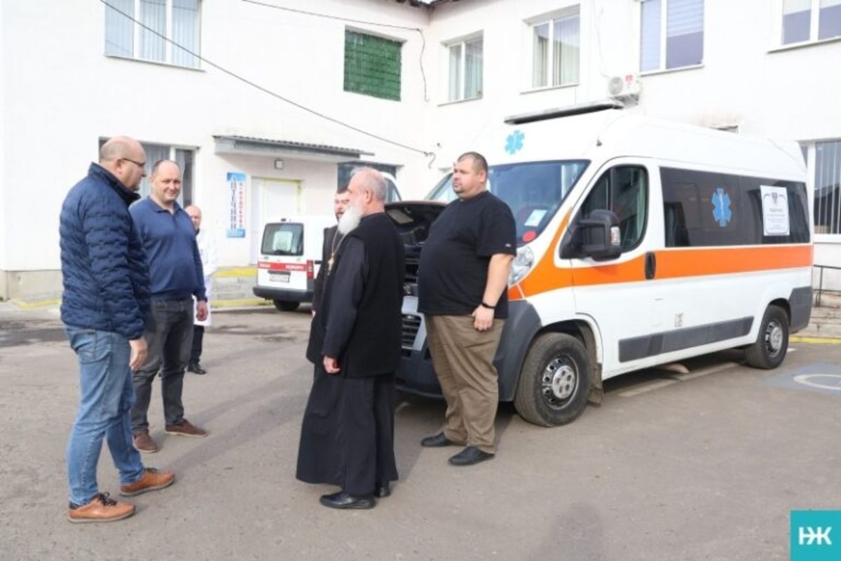 Любешівська лікарня отримала швидку та ліки від італійських благодійників